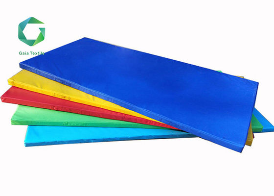 Thảm tập thể dục chống thấm nước 610gsm, độ dính 100N Vải thảm tập thể dục 100d Da tổng hợp